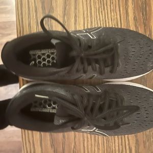 ASICS Gel Nimbus size 8